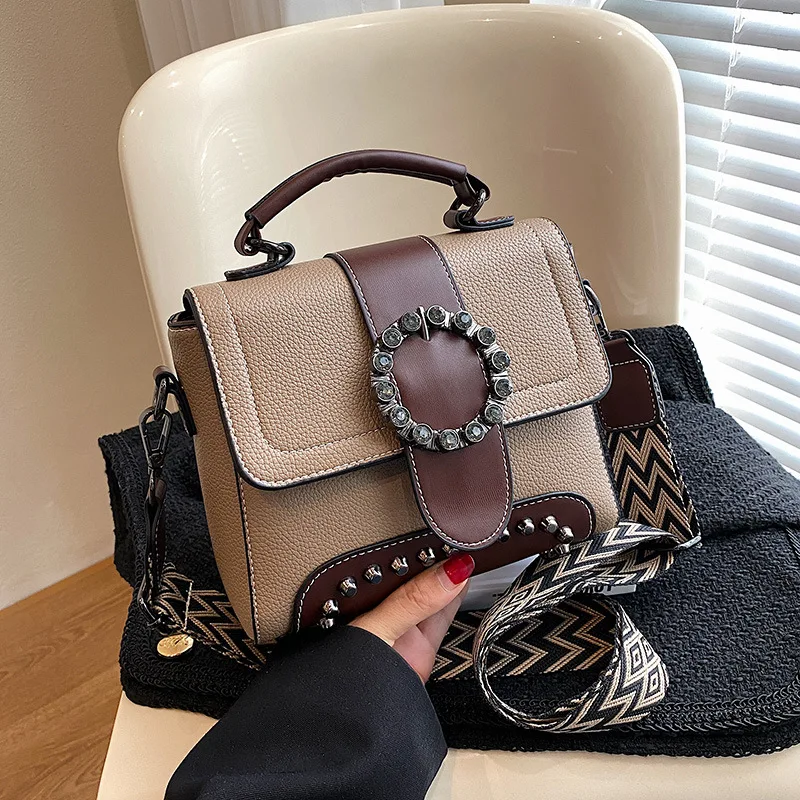 

Chic Elegant Shoulder Bag 2025 New for Women, Luxury Soft Leather Crossbody, Fashionable Casual Tote for All Occasions