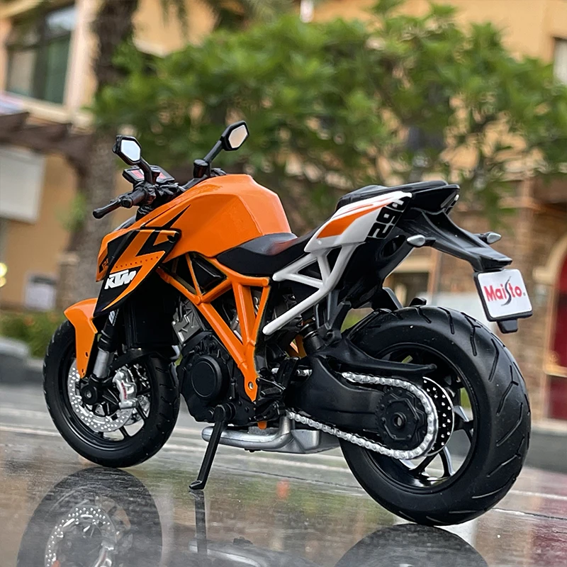 Maisto 1:12 KTM 1290 Super Duke R Alloy Motorcycle Model Simulation Diecast Metal Toy Motorcycle Model Collection Children Gift