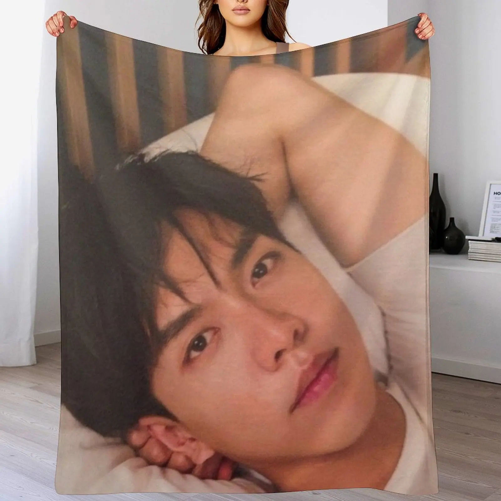 Lee Seung Gi Throw Blanket For Baby for winter Flannels funny gift Blankets