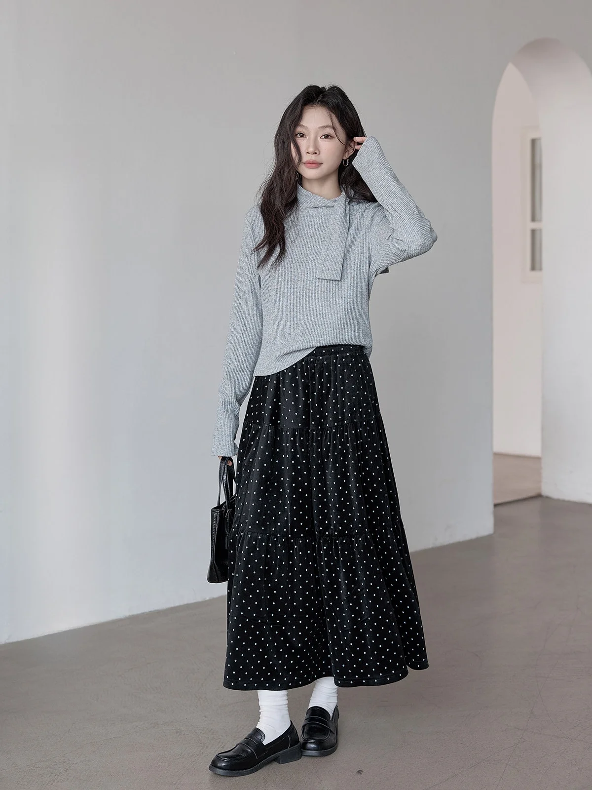 

Новая коллекция: Женская бархатная юбка А-силуэта в горошек с завышенной талией, корейский стиль, весна 2026, эффект похудения