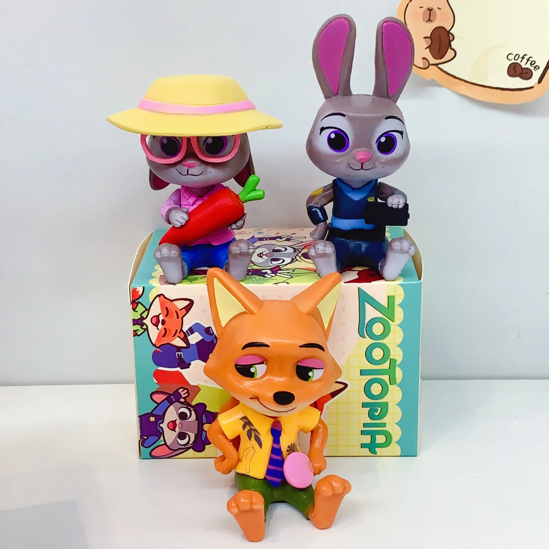 

@Animal Disney Zootopia Animal Patrol Toy Сидящая слепая коробка Кукла Симпатичная серия Джуди и Ника Сюрприз Слепая коробка Подарочная слепая коробка Игрушка