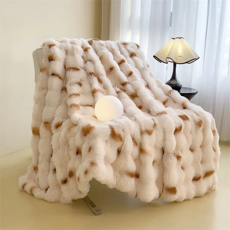 Multifunctional Faux Rabbit Fur Plush Blanket Ultra Soft Sofa Blanket for Autumn Winter High Quality Warm Comforter for Single