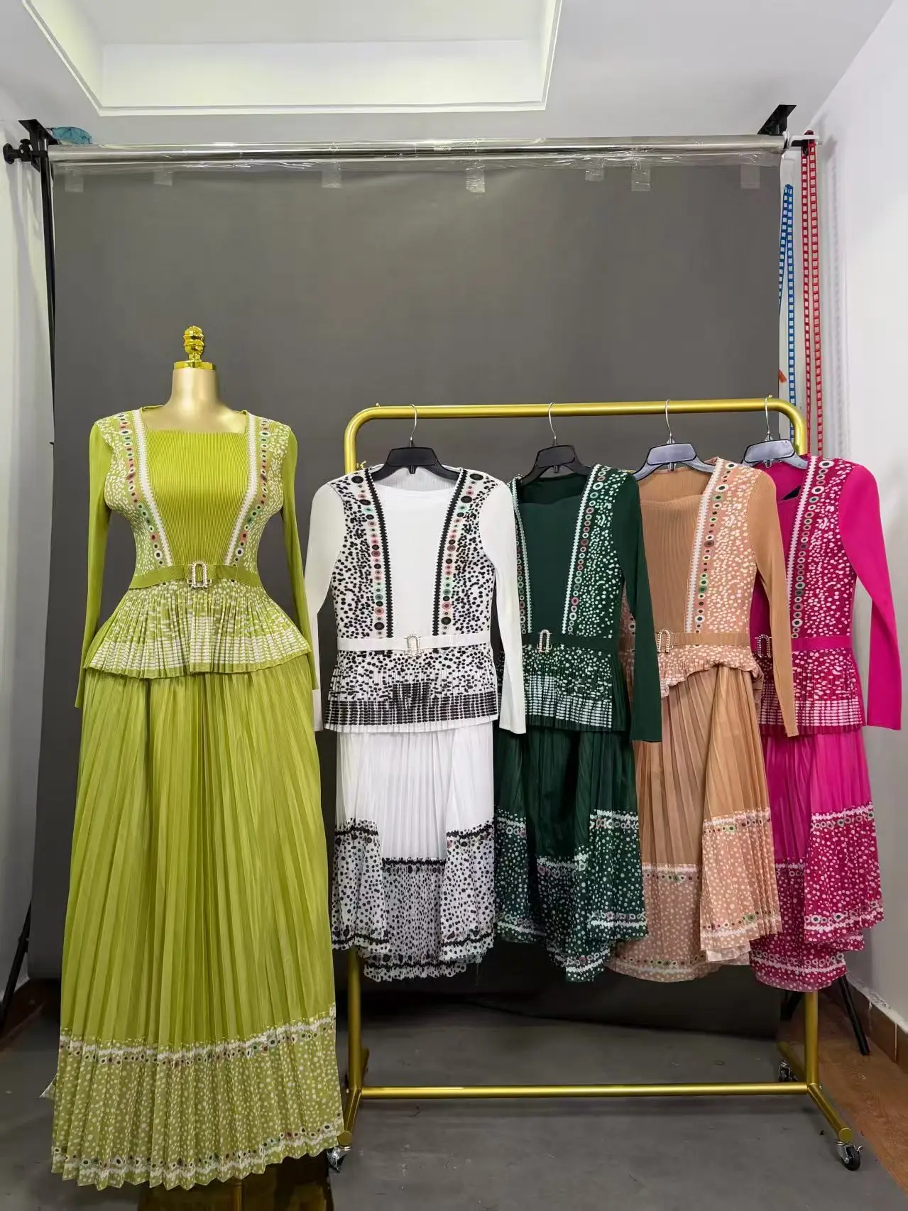 

Miyake 2026 New Printed Crew Neck Pleated Fashion Casual Suit Waist Women's Long Skirt Two-piece Set Women's Clothing