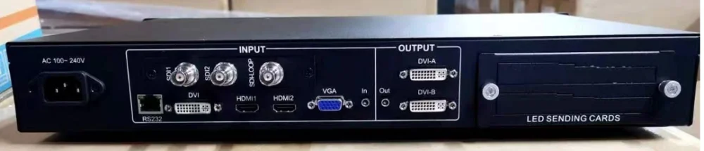 

LISTEN VISION VP1000S with SDI led video processor