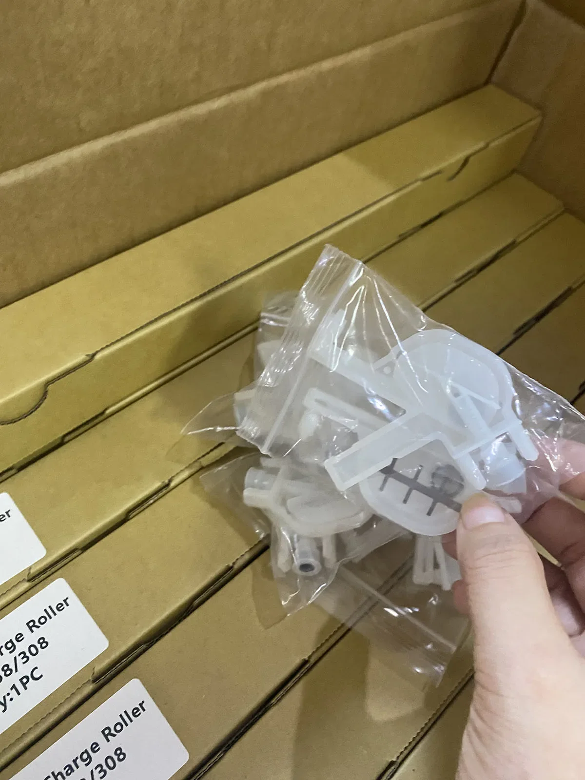 10pcs F138040 F138050 printer Ink damper for Epson Stylus Pro 7600 9600 R2100 R2200 7 colors eco solvent print head ink dumpers