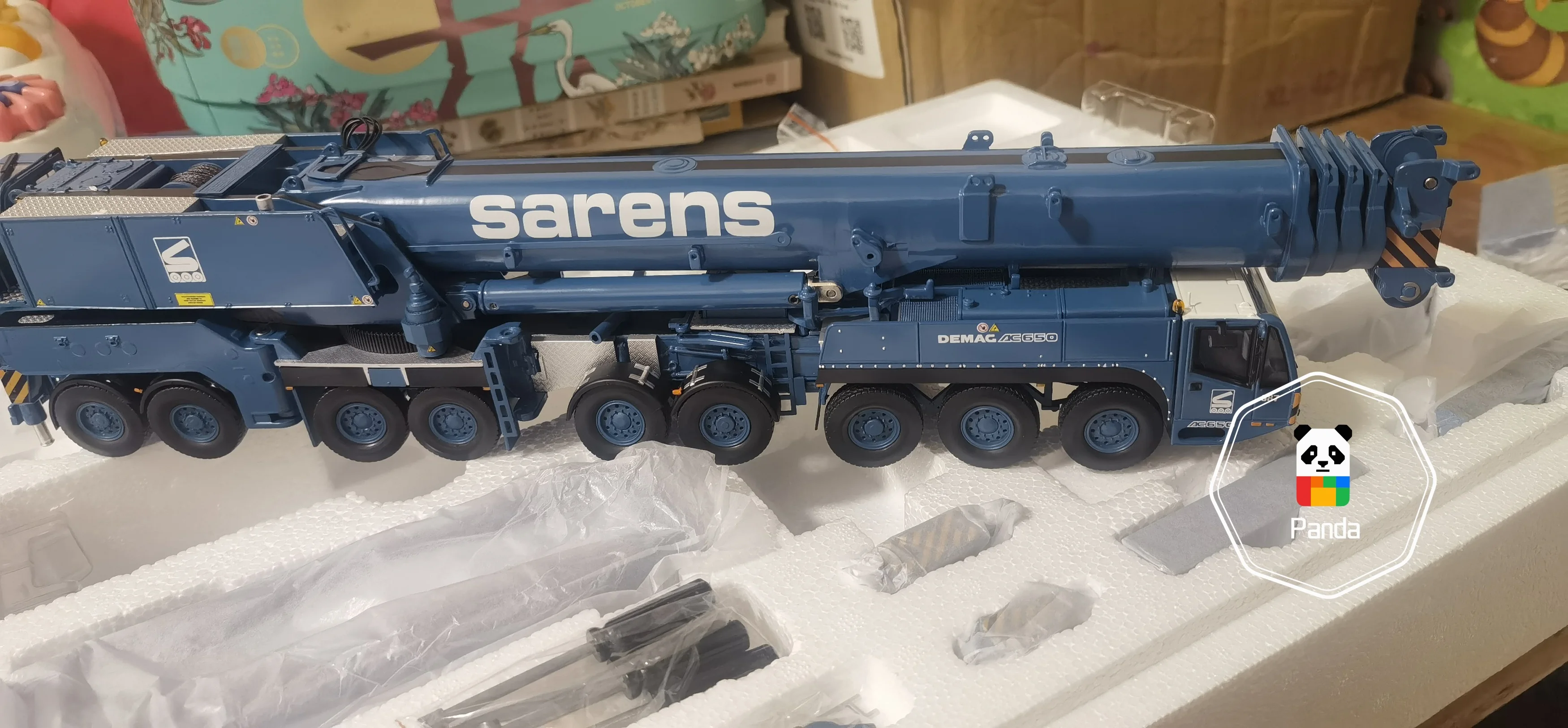 Sarens 1:50 Demage AC650 Crane Alloy Model 20-1084 Die-cast Collectible Ornaments Gifts