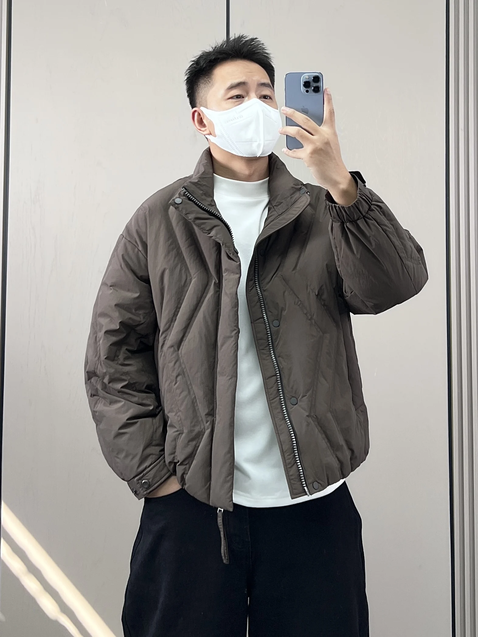 

Модная повседневная мужская куртка из 90% белого пуха с воротником-стойкой, стеганая, теплая, утолщенная, на молнии, для отдыха и повседневной носки