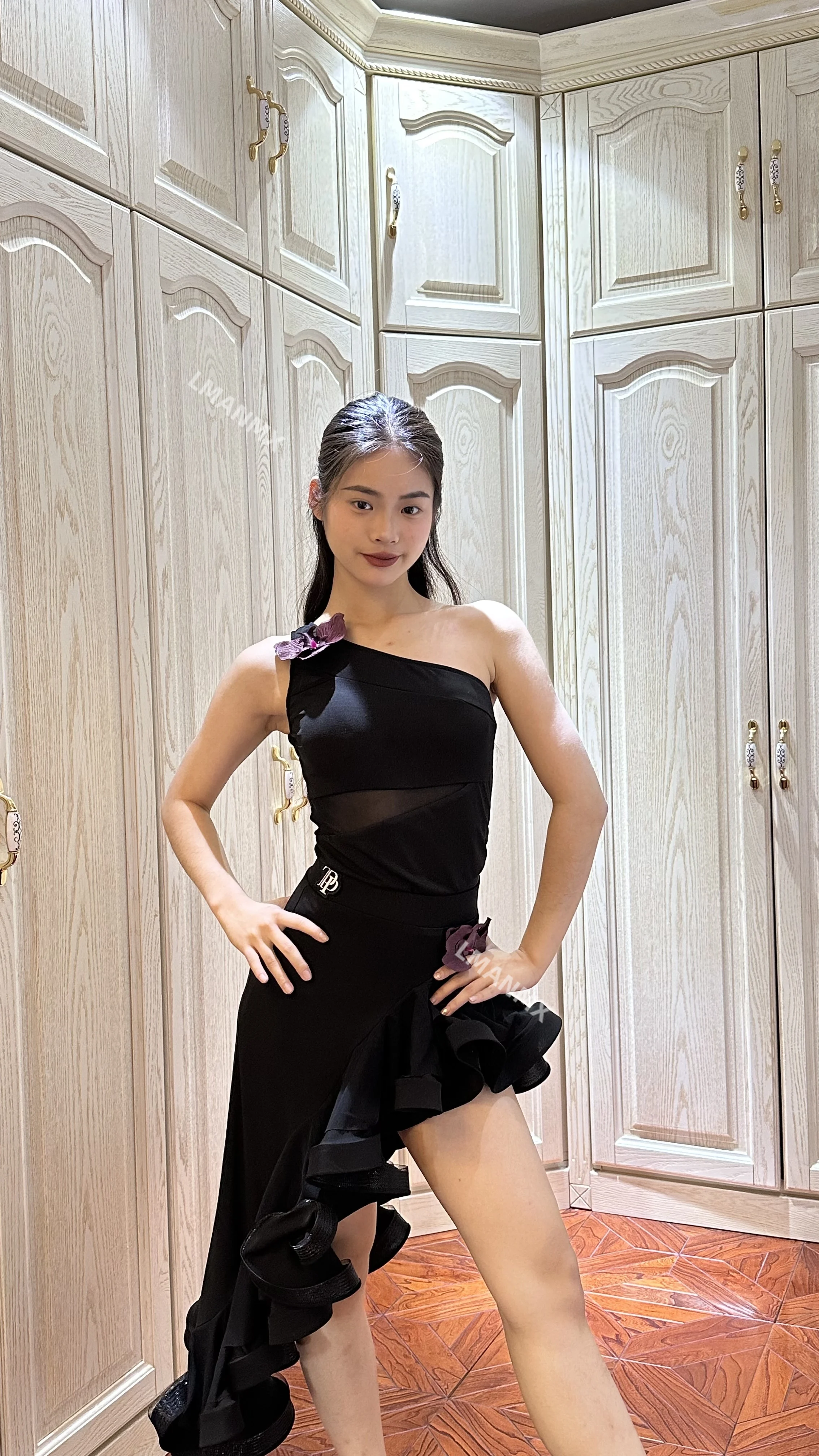 Nouvelle jupe en arête de poisson à épaules inclinées pour la compétition de danse latine et l'examen d'art, jupe trapèze longue et grande