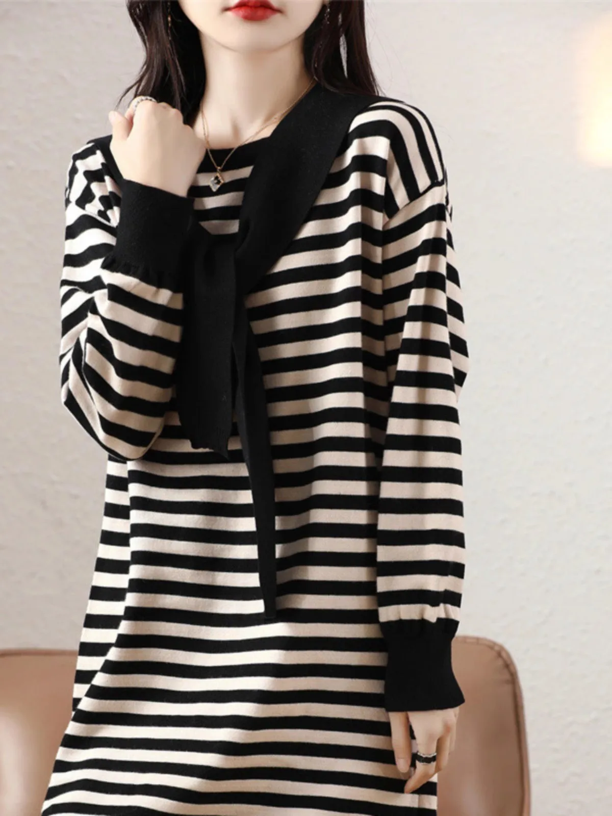 레트로 스트라이프 롱 니트 드 네비게이션 칼라 스트레이트 루즈 웜 미드-길이 스웨터 드 가을 겨울 신상