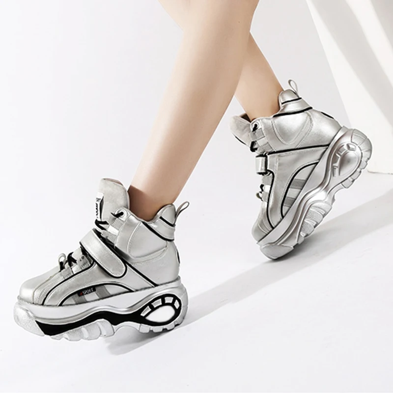 Scarpe da ginnastica con plateau sul tallone donna nuove 2023 décolleté Sneakers con tacco femminile zeppe scarpe grosse per le donne scarpe da