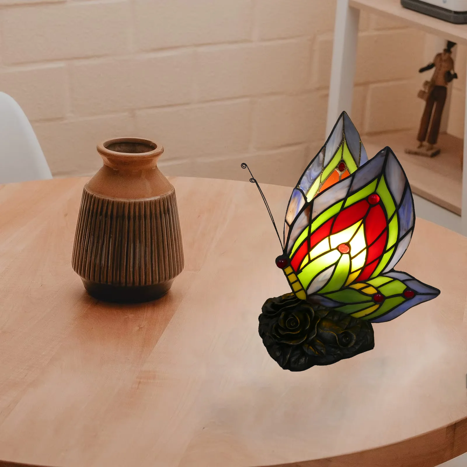 #@European Creative Stained Glass butterfly Lamp Animal Bedroom Study Decoration Style Night Light for Home Room Decor Gift