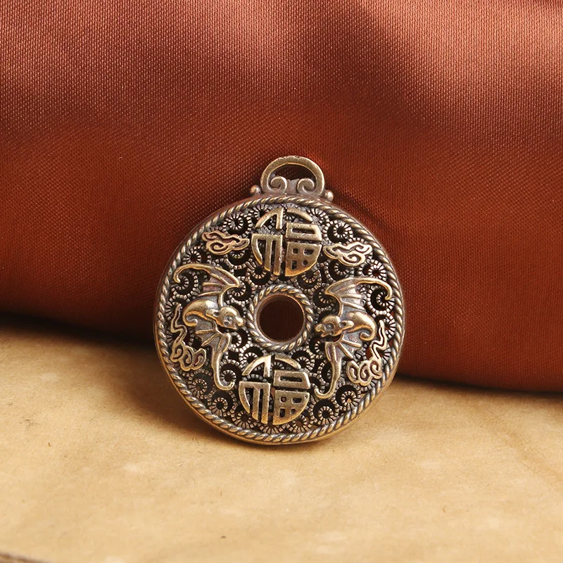 Brass Hollow Five Blessings Round Keychain Pendant Lucky Bat Fortune-Bringing Small