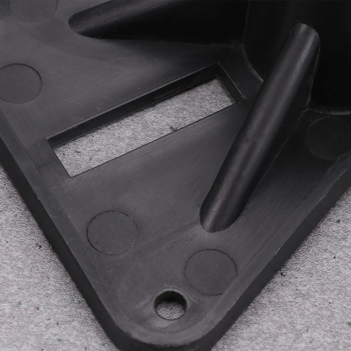 

Premium Black Speaker Bracket Base Strong Hold Speaker Support Mount for Professional Use Heavy Duty Stand