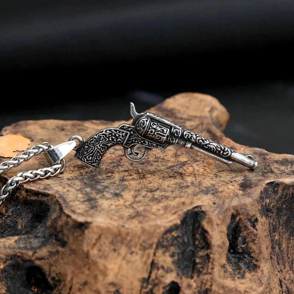 

Vintage Gothic Revolver Gun Pendants Necklaces Stainless Steel Chain Punk Hip Hop for Men Women Party Jewelry Gift Wholesale