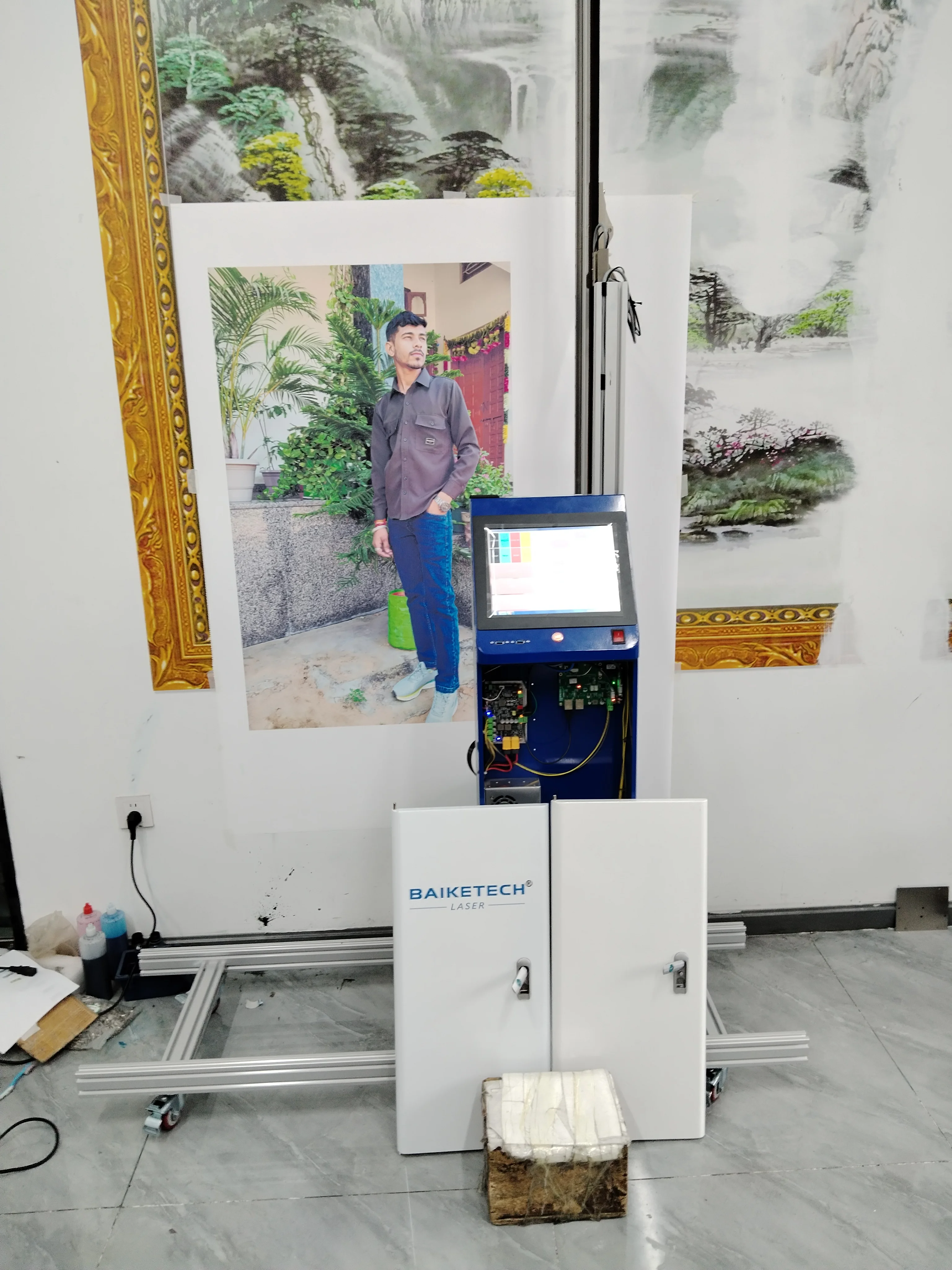 Impresora de pared UV 3D TH-UV32 impulsada por IA CMYK máquina Mural de inyección de tinta de 4 colores superficie de mármol pintura de pared de alta calidad batería de 10h