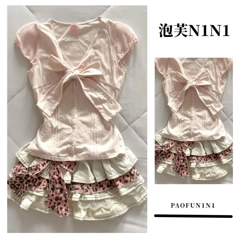 

2025 Summer New Sweet Pink V-neck Bow Short Sleeved T-shirt + High Waisted Bandage Mini Skier 2 Piece Sets Womens Y2k Suits