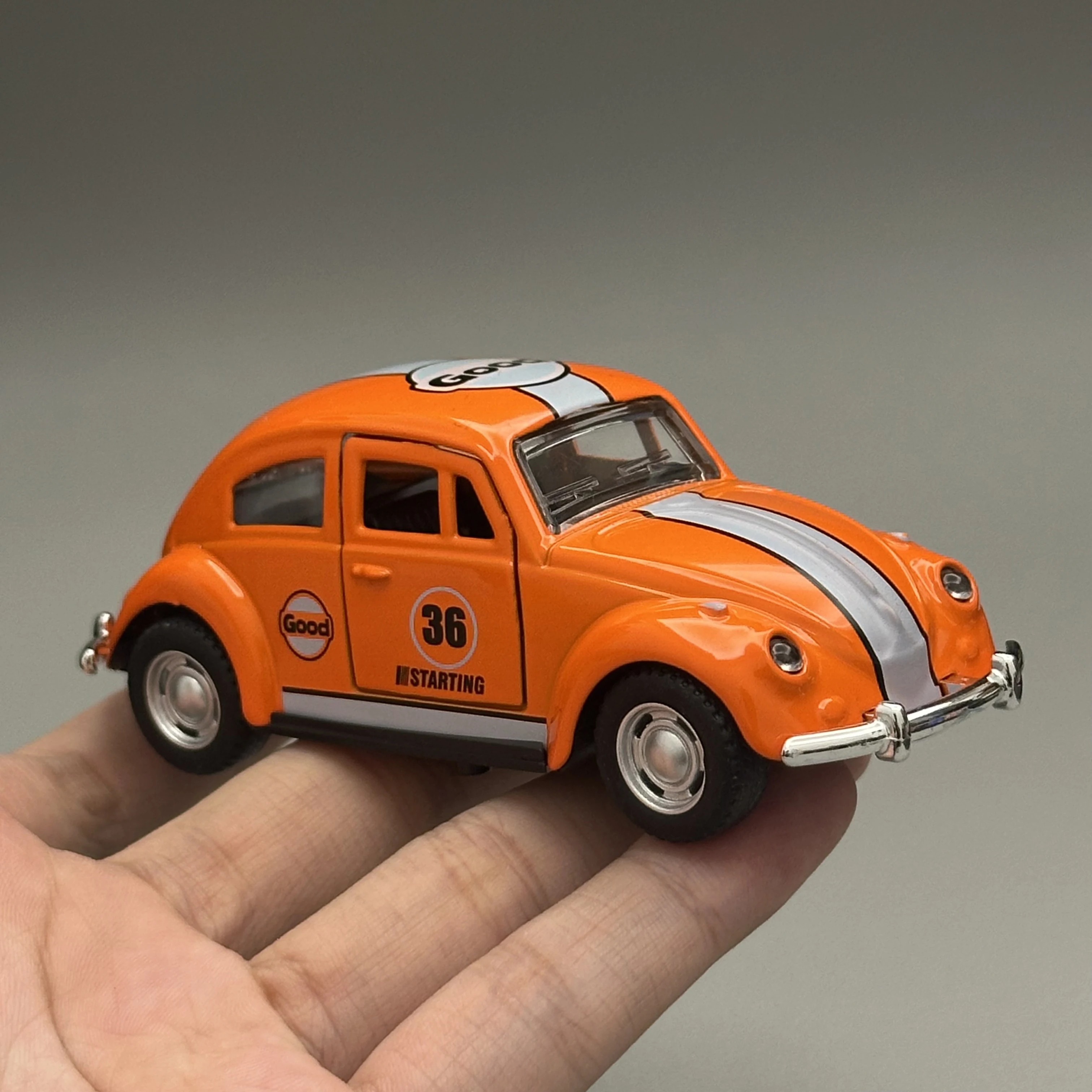 1/36 Scale Diecast Alloy Beetle Model Car Toy Pull Back Function Openable Doors Classic Vehicle Collectible Gift For Kids