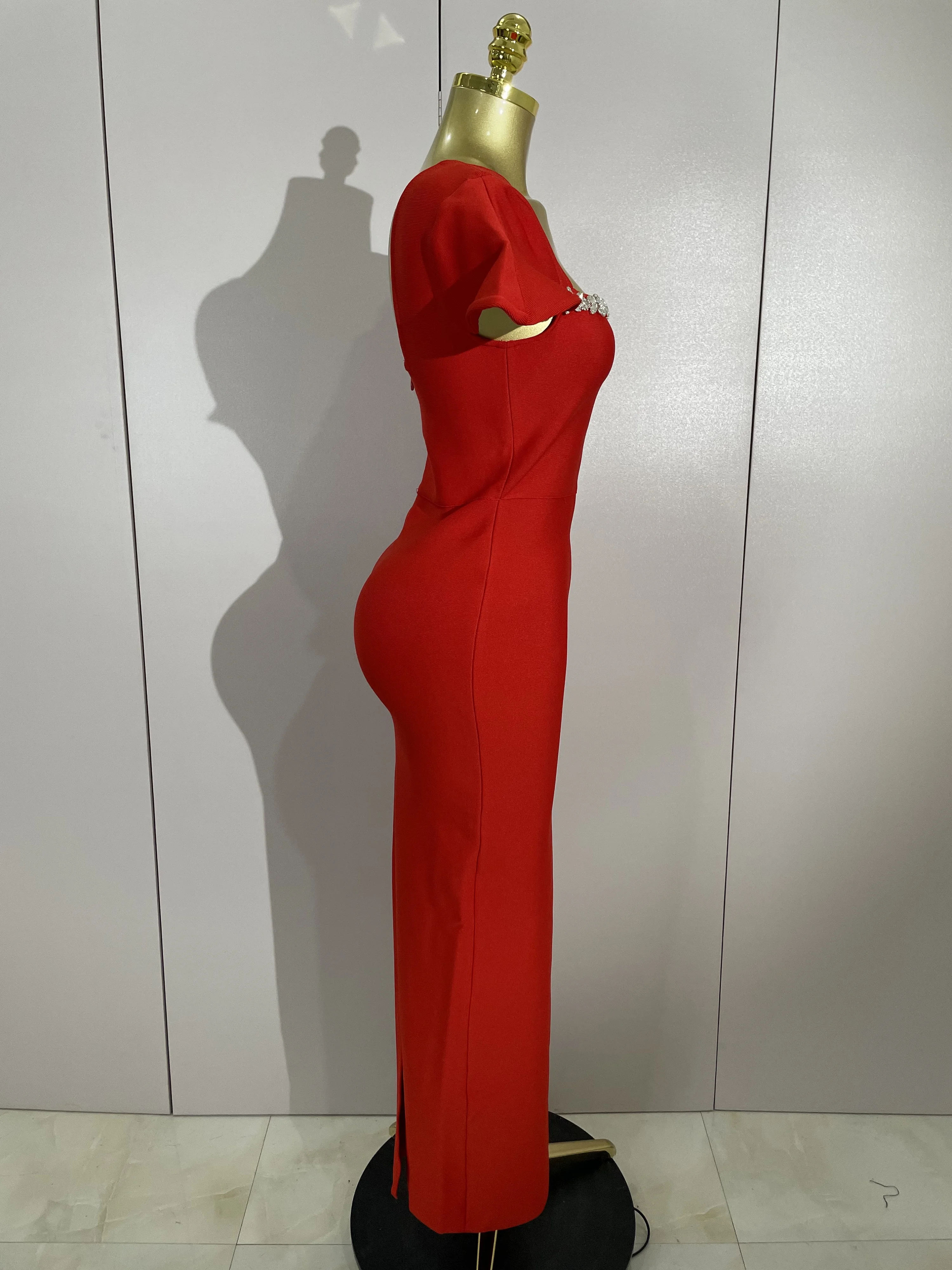 Sukienki damskie na wieczór, studniówkę, do klubu, luksusowe, na urodziny, seksowne, z kwadratowym dekoltem, elastyczne, bandażowe, długie, eleganckie, celebryckie, 2025