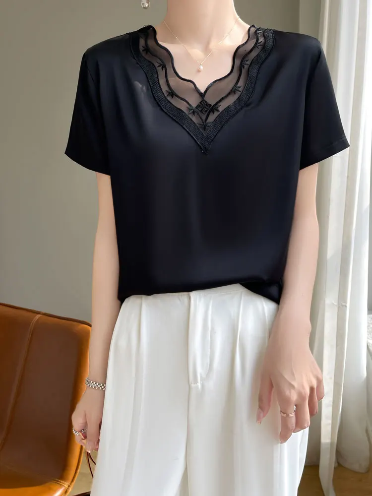 

Summer Short Sleeve T-Shirt Women's V-neck Lace Splicing Satin Finish Fashionable Versatile Half Sleeve Top Commute Style