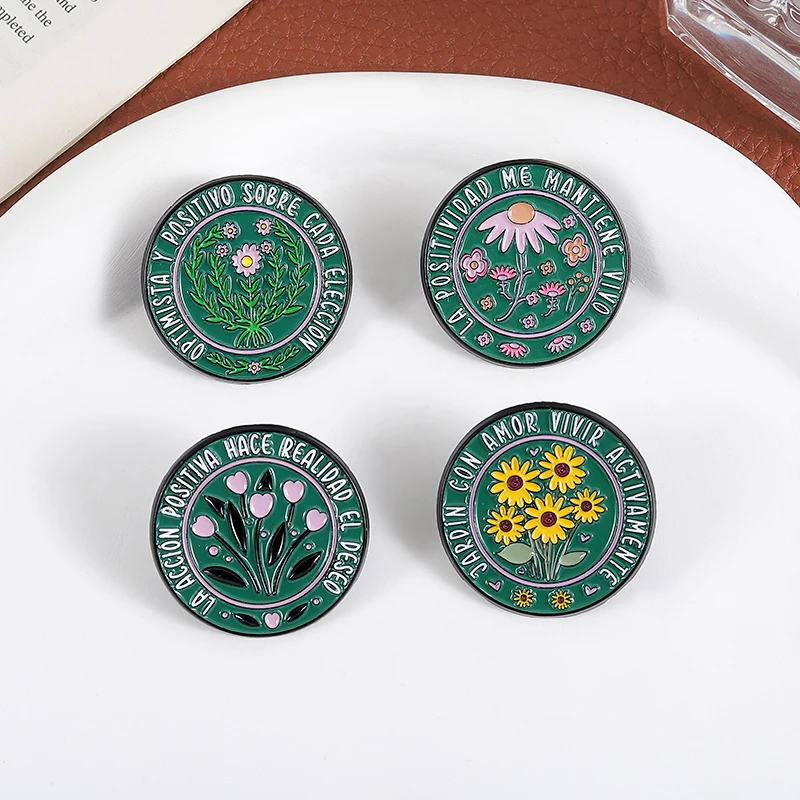 Emaille-Anstecknadeln mit floralen spanischen Zitaten, Cartoon-Blumen, inspirierender Slogan, Brosche, Abzeichen, Rucksack, Anstecknadel, Zubehör, Geschenk für Freunde