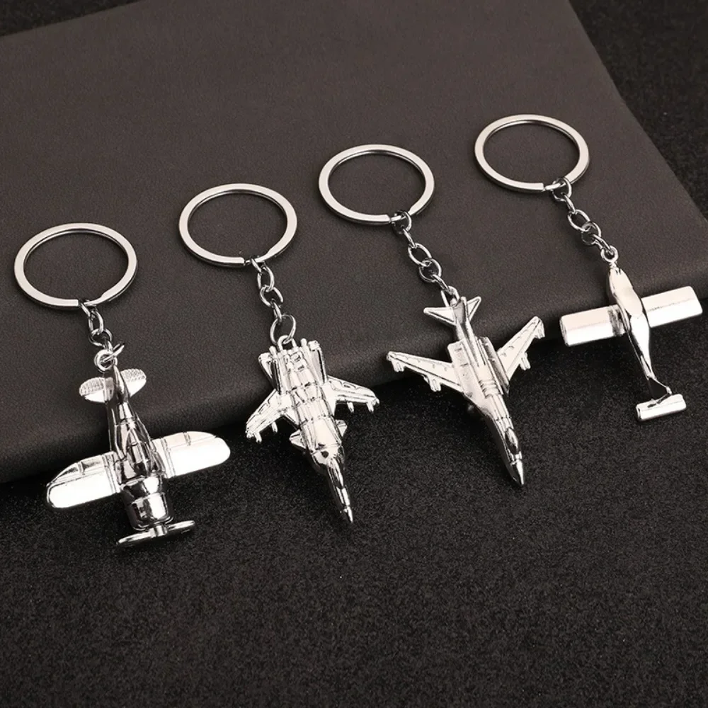 Creative Flight Enthusiast Mini Metal Cute Keychain Aircraft Pendant Key Ring Accessories Personalized Keyring Lover Small Gift