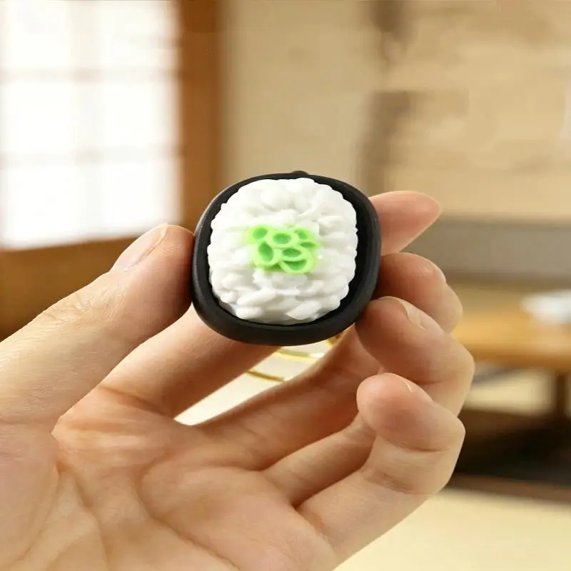 3D-gedruckter simulierter Sushi-Schlüsselanhänger, niedliches Design, perfekte Taschendekoration, Geschenk, Autoanhänger-Zubehör, Stressabbau-Spielzeug – Detail 8
