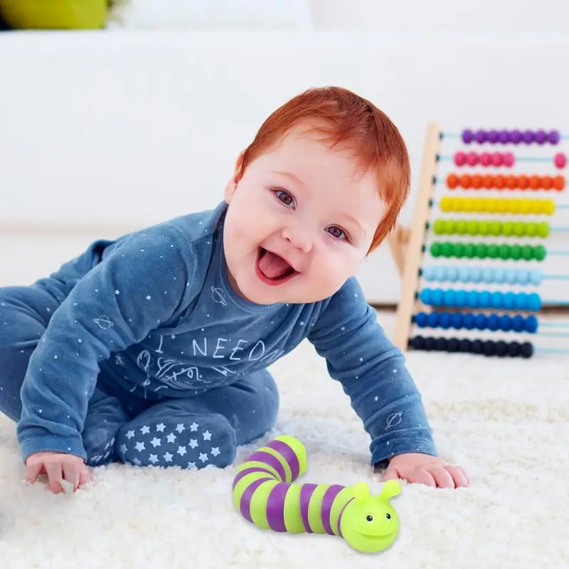 Juguetes de oruga de dibujos animados para niños, juguetes luminosos relajantes para apretar, juguetes sensoriales multifuncionales que brillan en la oscuridad