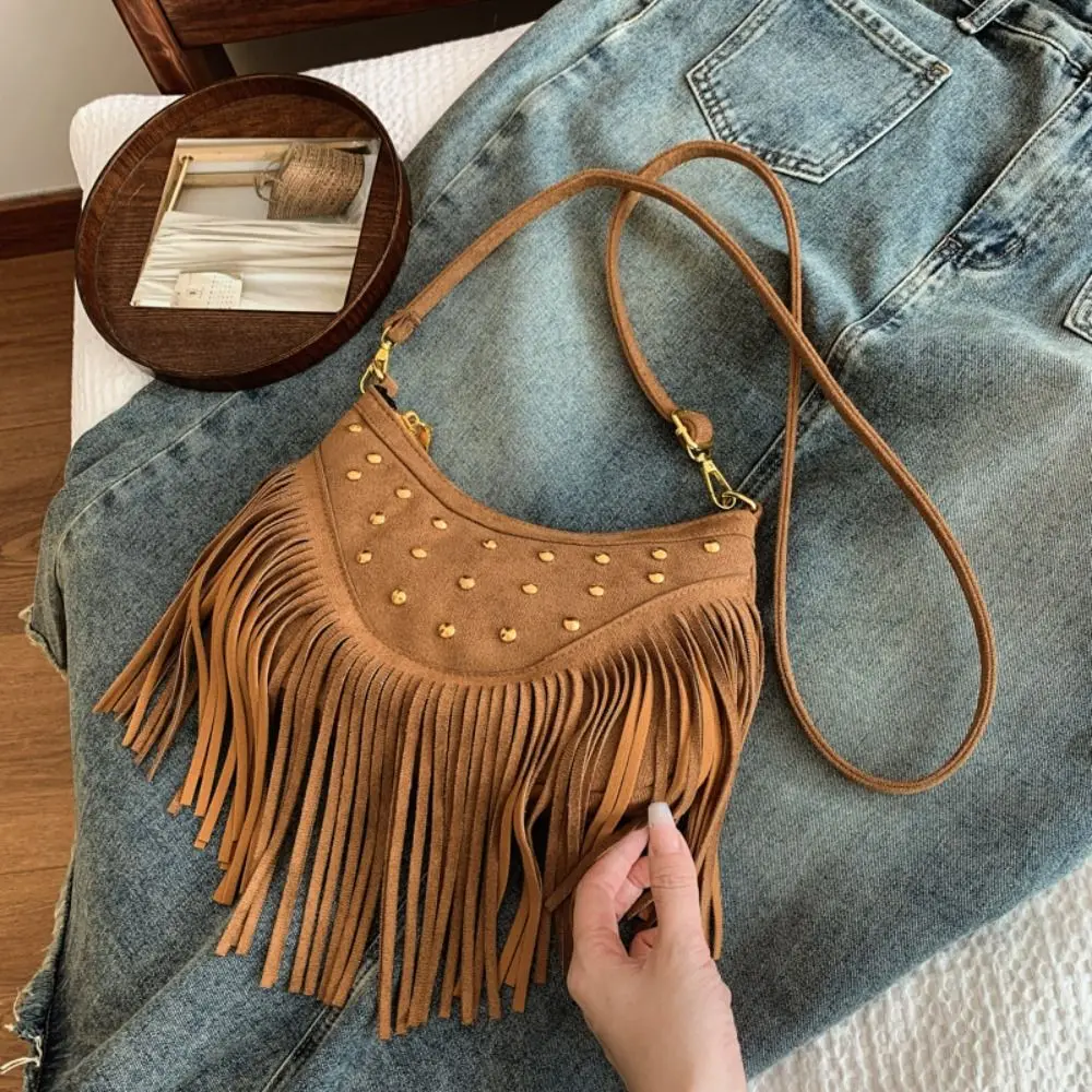 

Fashion Korean Style Tassel Shoulder Bag Vintage PU Leather Suede Crossbody Bag Large Capacity Rivet Ethnic Style Handbag Girls