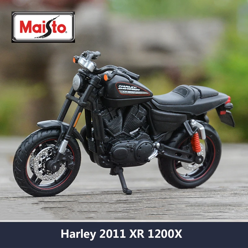 

Maisto 1:18 Harley Davidson 2011 XR 1200X High Simulation Alloy Motorcycle Model Diecast Metal Street Motorcycle Boy Gift