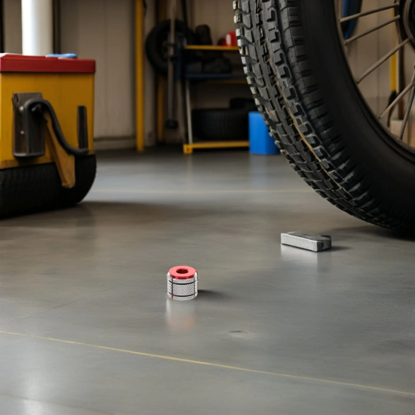 

Bike Headset Expansion Plug Sturdy Stem Expander for Fork Steerer Tube Road Mountain Cycling Headset Top Cover Bolt Compression