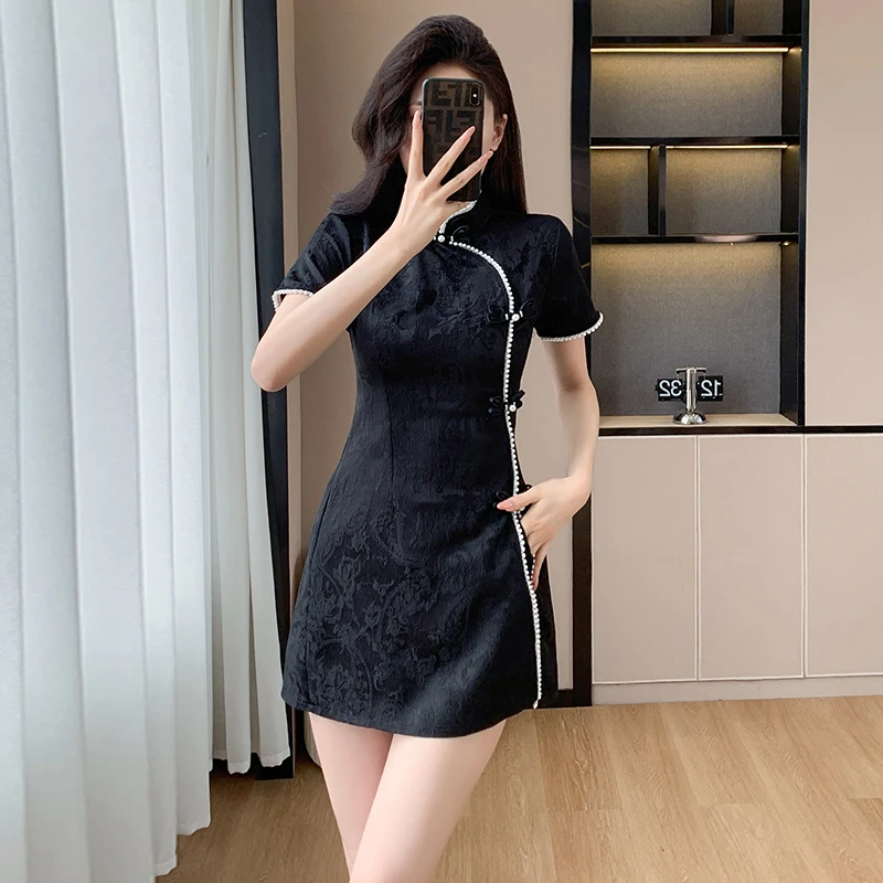 

2024 Women Summer Jacquard Spliced Pearl Bow Buttons New Chinese Improved Qipao Dress and Shorts Two Pieces Set