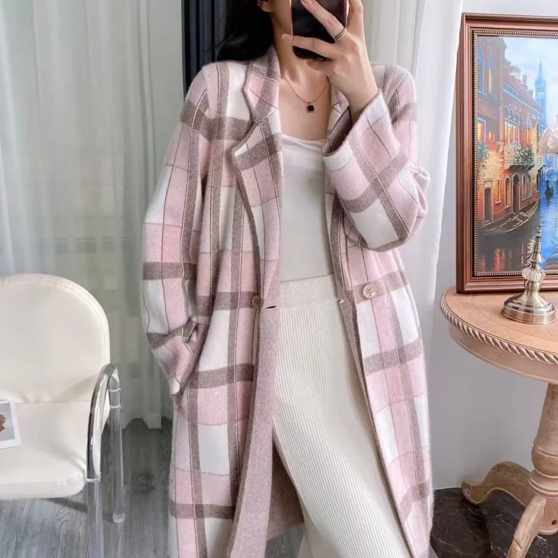 Women\'s long cardigan autumn/winter new 100% pure wool coat casual plaid wool coat fashionable pink lapel belt coat