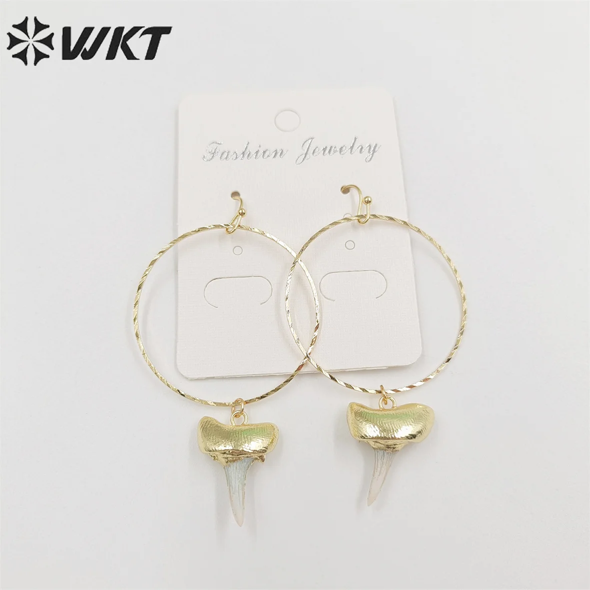 WT-E676 Wholesale Unique Fashion Shark Tooth Earrings Specimen Teeth Big Ring Dangle With 18k Real Gold Plated