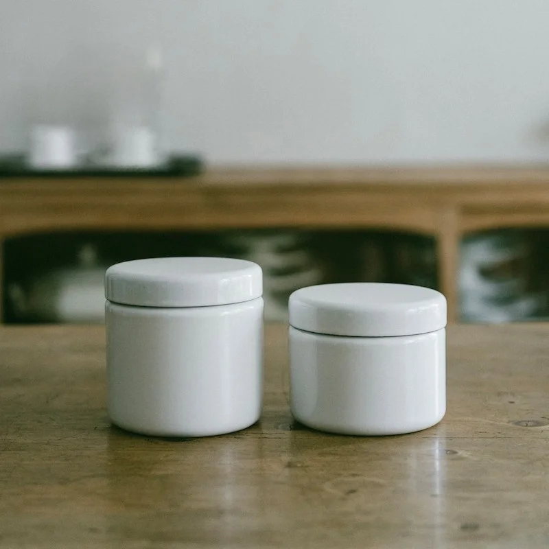 contenitore-originale-yamada-in-smalto-per-conservazione-caffe-scatola-sigillata-per-mantenere-la-freschezza-cilindro-rotondo-in-stile-giapponese-universale