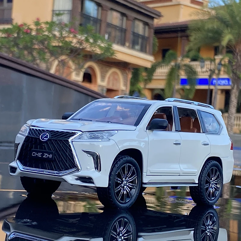 LEXUS-LX570 سيارات الدفع الرباعي نموذج سيارة سبيكة ، لعبة معدنية لعبة ، محاكاة عالية ، مجموعة الصوت والضوء ، هدية ، 1:24