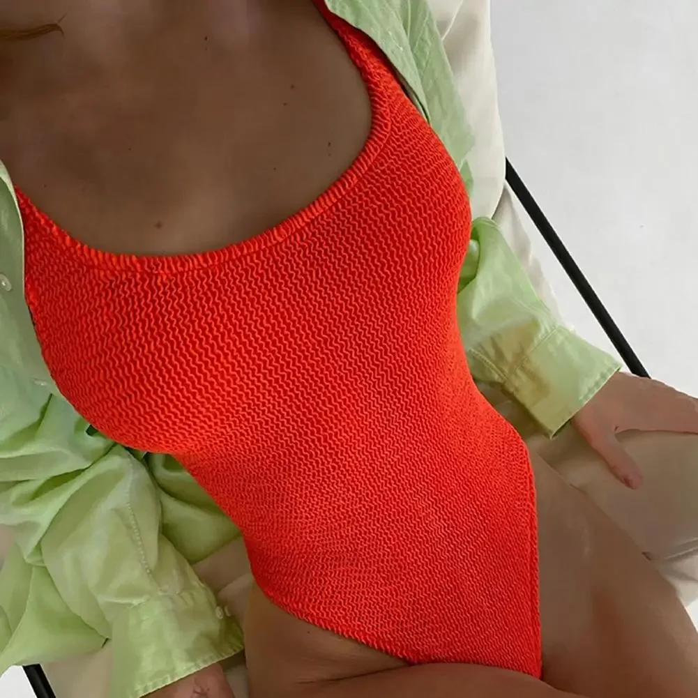 Traje de baño de secado rápido Monokini elegante de color caramelo sin espalda trajes de baño de una pieza para mujer de secado rápido para el verano para flaco