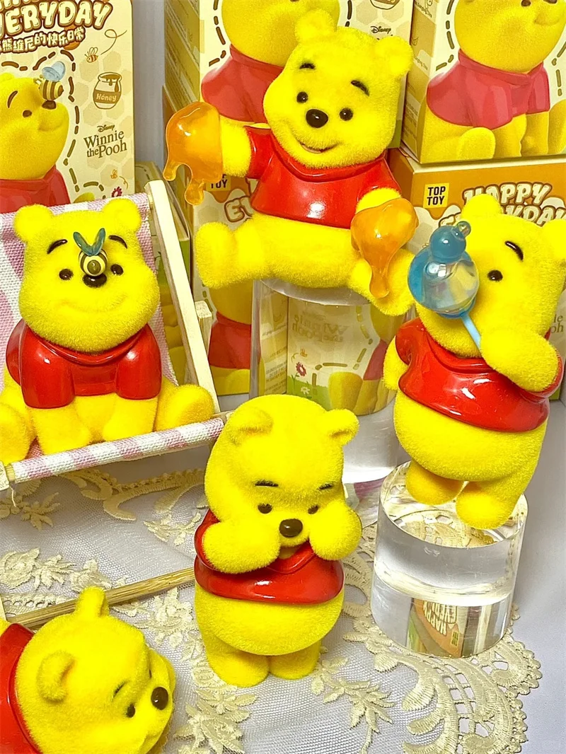 Genuino Disponibile Scatola Cieca Winnie The Pooh Misteriosa Figura a sorpresa Winnie The Pooh'S Happy Everyday Series Floccaggio Bambole Giocattolo