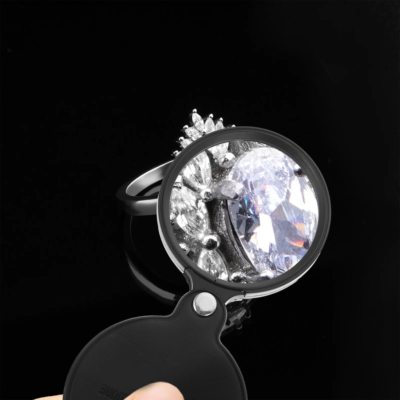 

Portable Folding Magnifier 10x Round Mirror Shape Lightweight for Outdoor Book Reading Jewelry Handheld Reading Magnifier