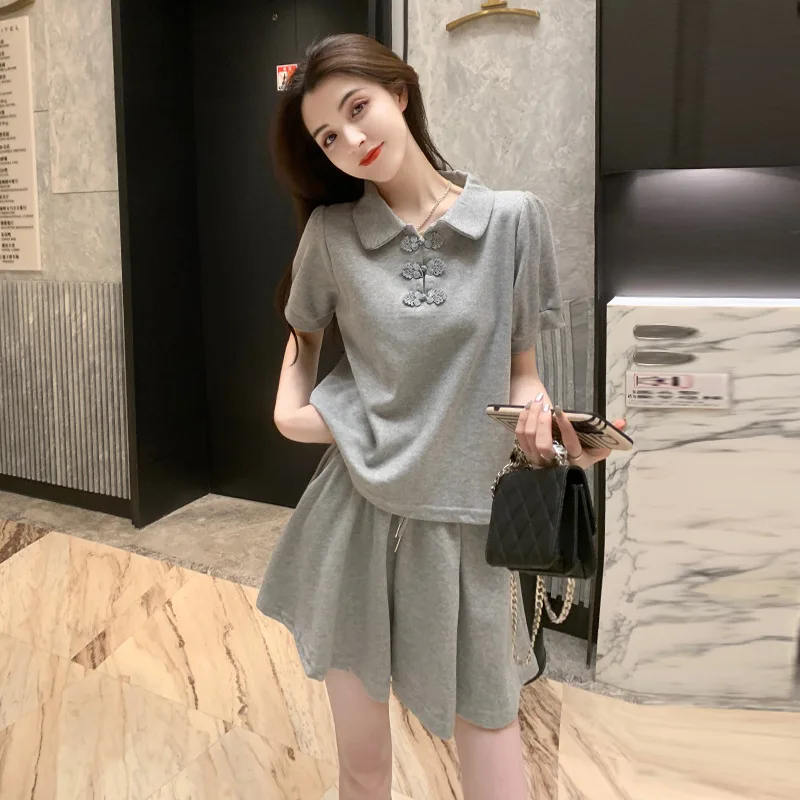 

Шорты с короткими рукавами, комплект из двух предметов, 2025 интернет-знаменитости, взрывной уличный повседневный спортивный костюм для женской моды, миниатюрный