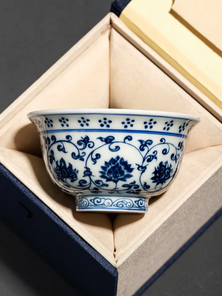 

Jingdezhen-Blue and White Press Hand Cup, Ceramic Handmade Tea Cup, Antique Wrapped Branch, Lotus Master Cup, High-grade Tea Cup