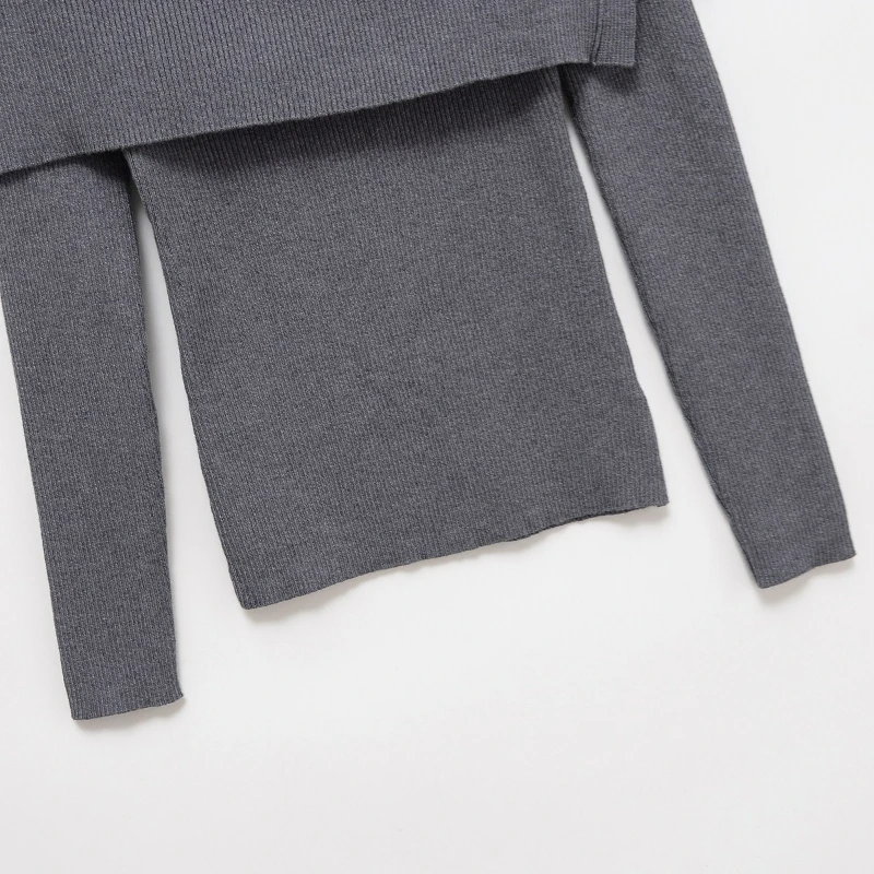 The New Autumn 2026 Collection Features A High-end Retro Niche Design Irregular High-neck Cape with Metal Buttons Slim Sweater