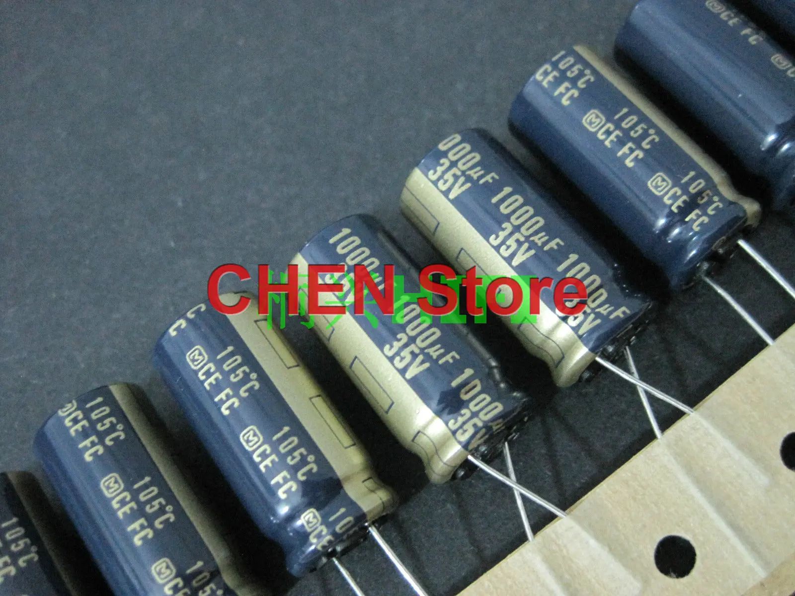 10PCS Matsushita FC 35V 1000UF 1200UF 820UF 1800UF Electrolytic Capacitor CE fc 35V1000UF 35V820UF 1000UF/35V 1200UF/35V 35v1800