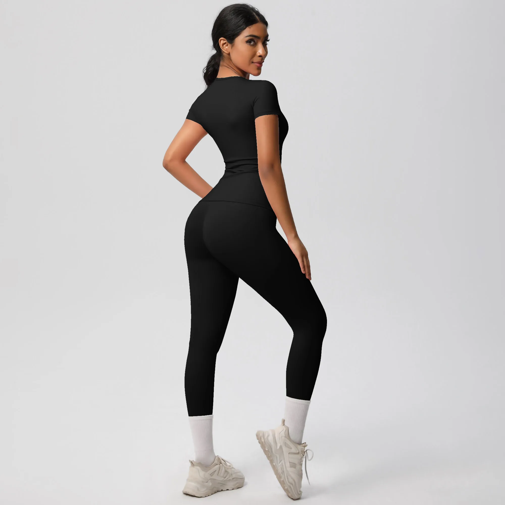 Customized LOGO women's tight-fitting short-sleeved trousers breathable yoga suit running fitness sports yoga suit