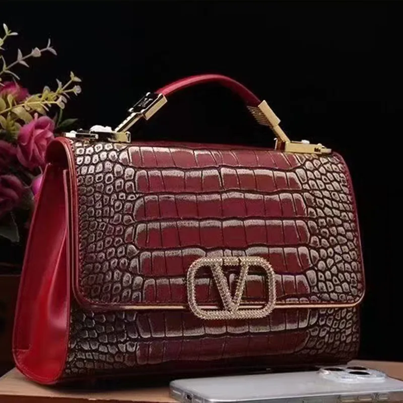 

Women's Bag New High-End Chain Handbag Small Square Bag Niche Versatile Retro Single Shoulder Crossbody Bag Trendy