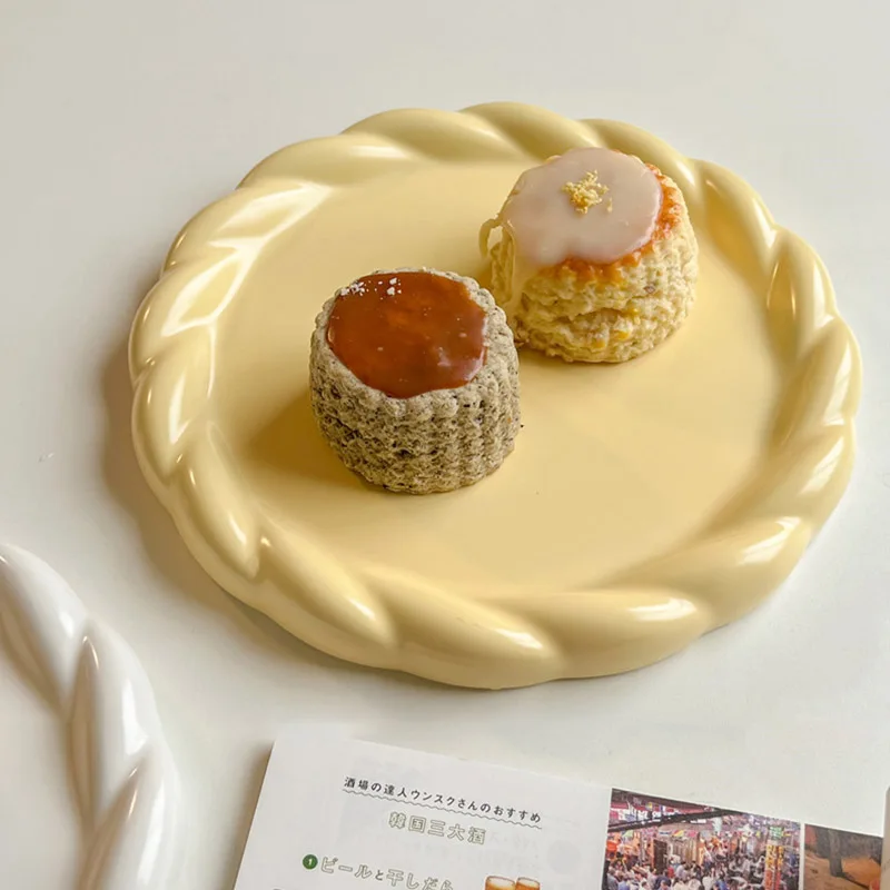 European Simple Solid Color Ceramic Plates High-end Restaurant Steak Disc For Home Use Vintage Breakfast Dessert Plate Gifts