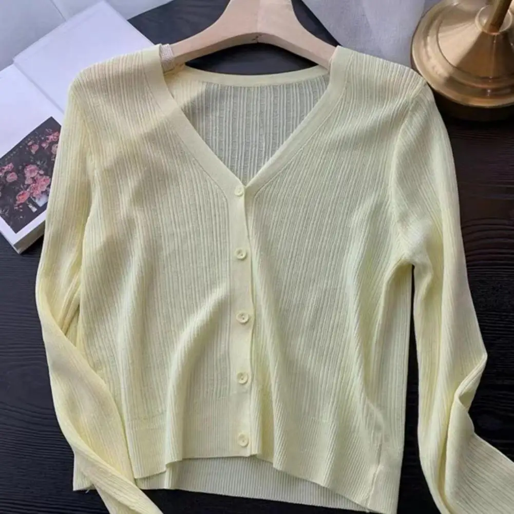 Вязаные женские кардиганы, корейская мода, короткий кардиган на пуговицах с v-образным вырезом, пальто, женские однотонные трикотажные топы для путешествий на открытом воздухе