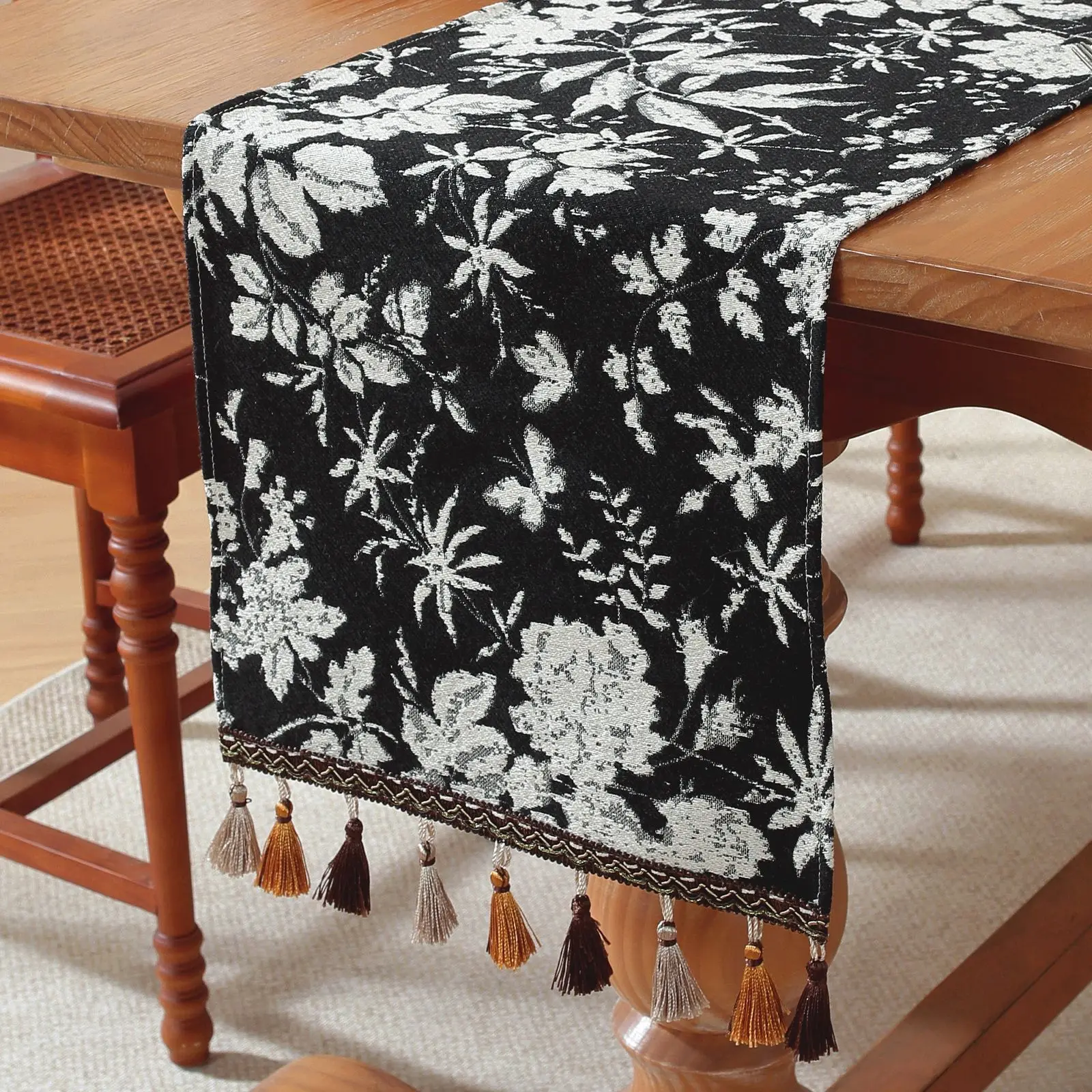 American Light Luxury Jacquard Cotton and Linen Table Runner Dining Room Living Room Table Flag Table Cover Dust-proof Pad