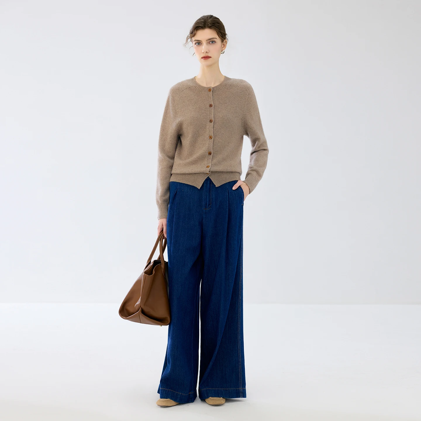 Autumn Winter Thick 100% Premium Cashmere Women Seamless O‑Neck Solid‑Color Knit Cardigan Minimalist Versatile Outer Layering
