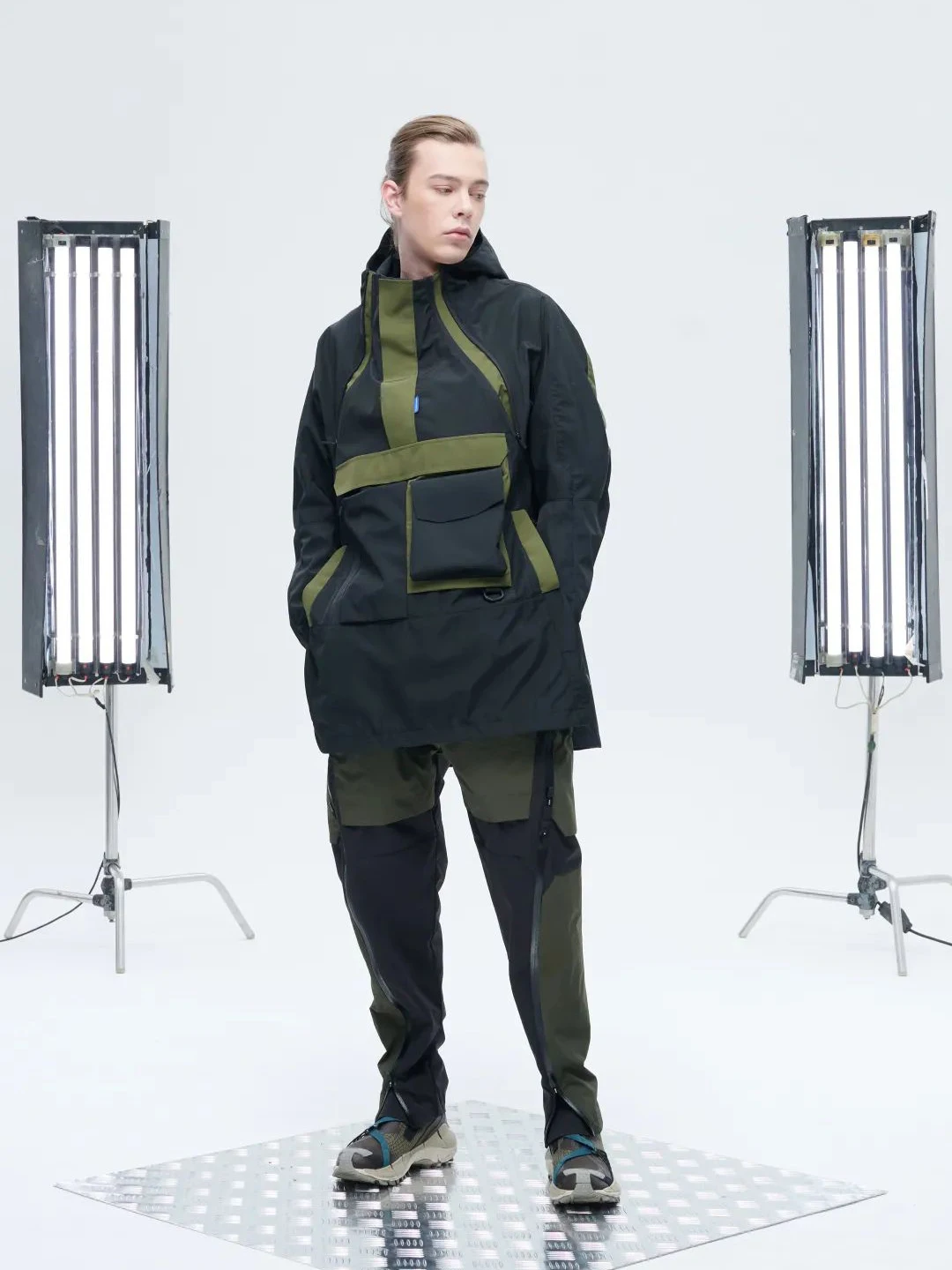 REINDEE LUSION 21FW 0146  OUTDOOR WATERPROOF HARDSHELL JACKET deconstructed splicing techwear Storm Jackets mid-length coat