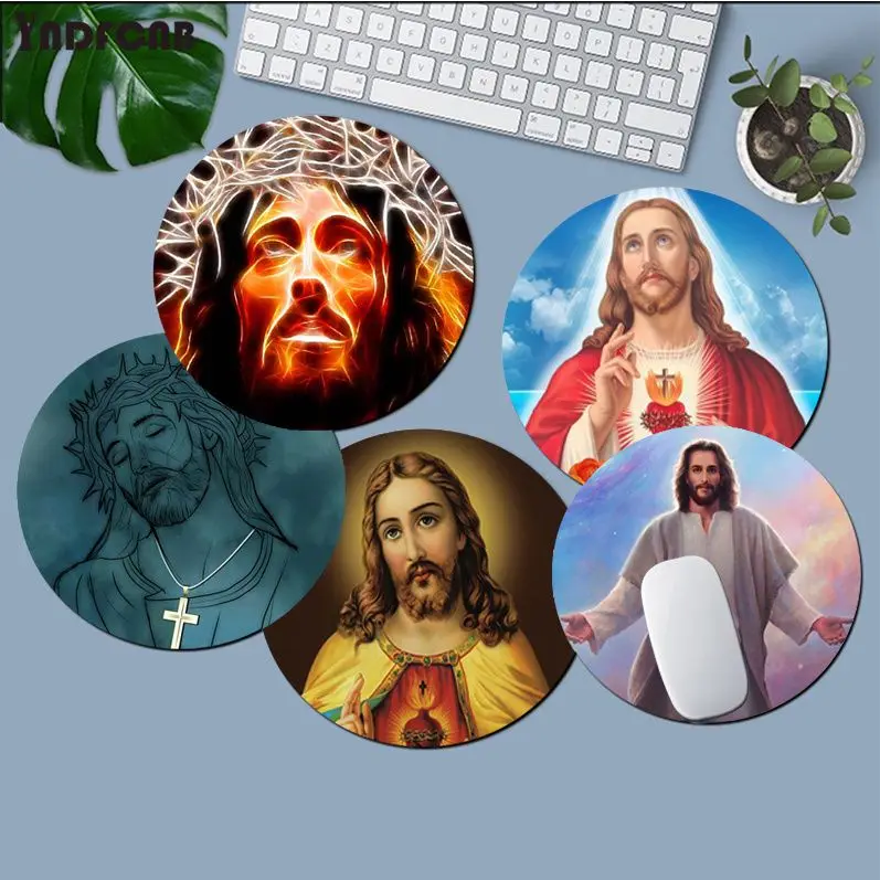 Jesus Animation Round Gaming Mouse Pad Gamer Desk Mats Keyboard Pad Mause Pad Office Desk Set Accessories Writing Desk Mats